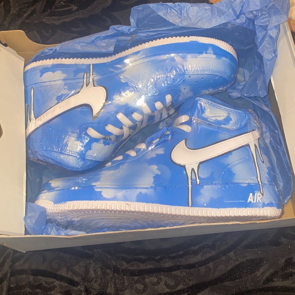 Custom Nike “Sky” Shoes 💙